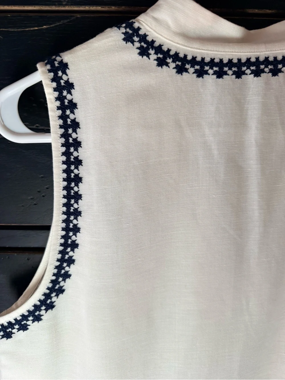 Tory Burch White Cotton Shift with Navy Embroidery and pockets!